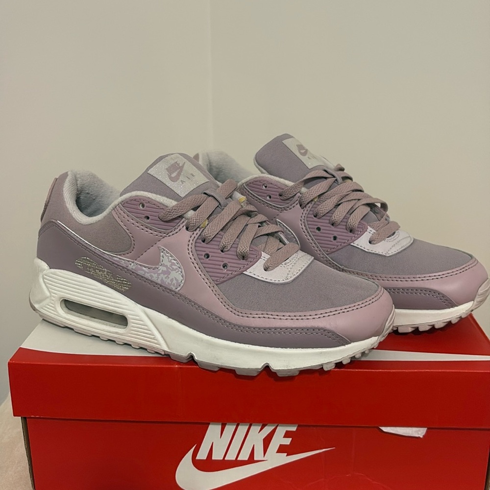Nike Women's Air Max 90 Purple Sneakers - Picture 2 of 5